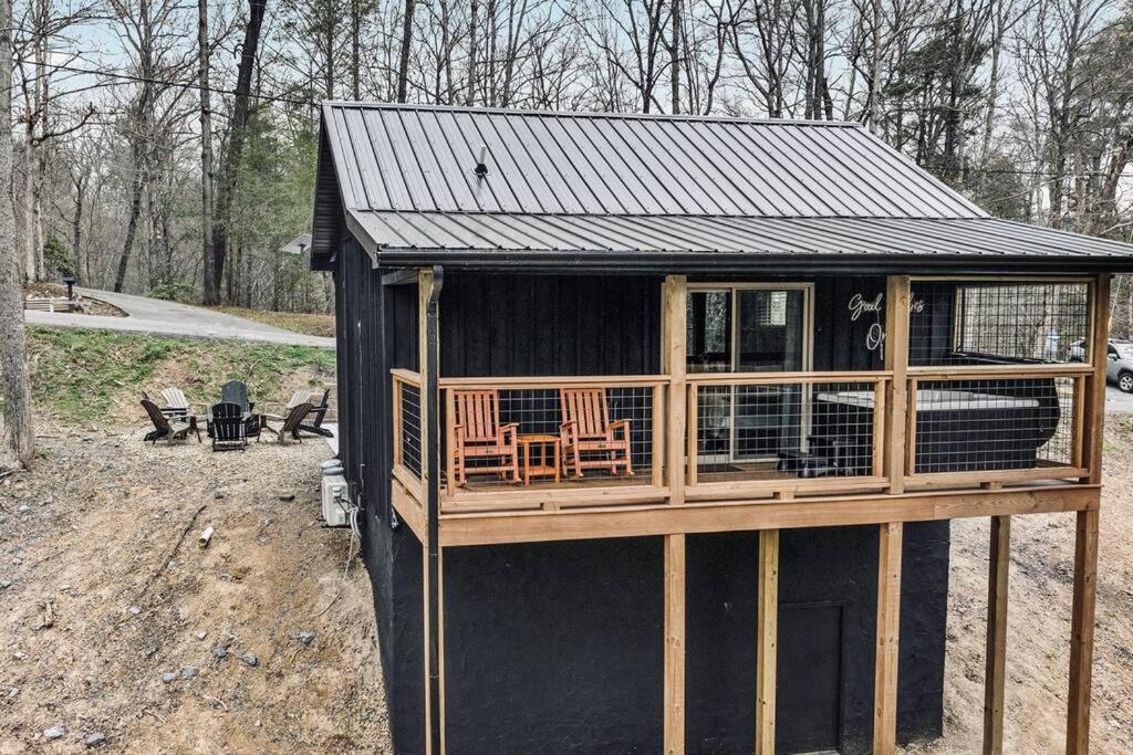Honeymoon Couples Cabin Secluded, Hot Tub, Views Sevierville Exteriör bild