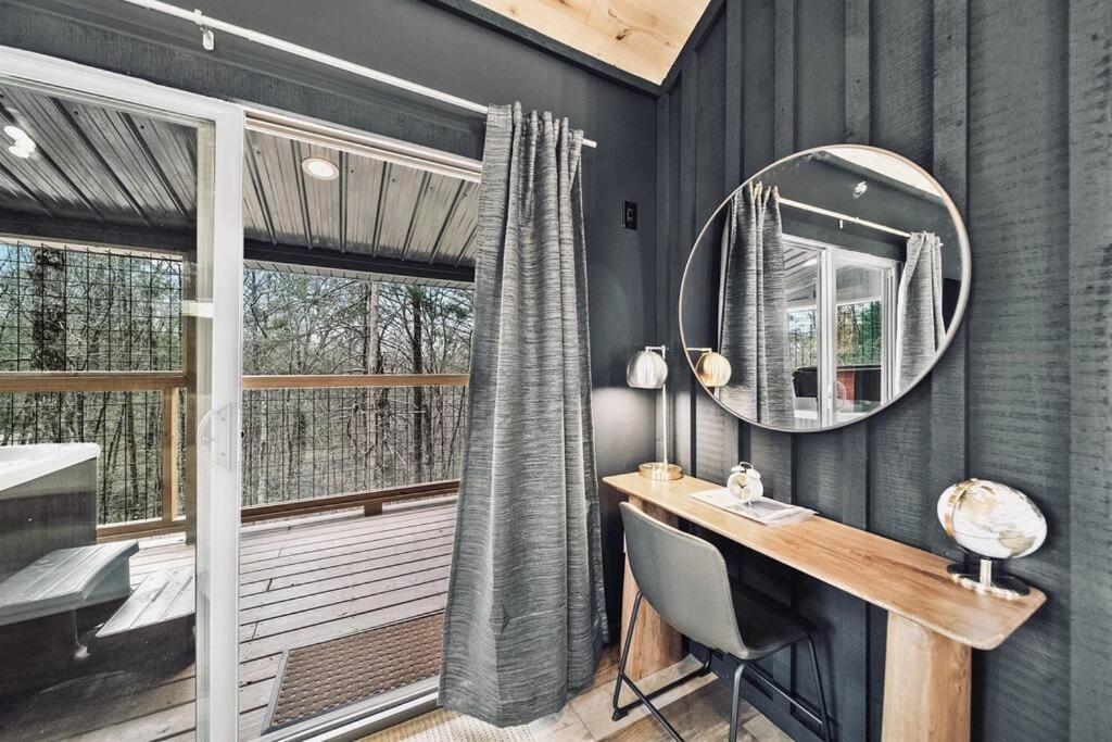 Honeymoon Couples Cabin Secluded, Hot Tub, Views Sevierville Exteriör bild